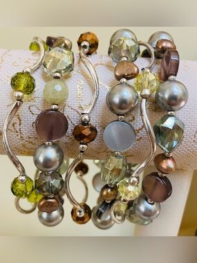 Lot of 6 Stretch Bracelets
